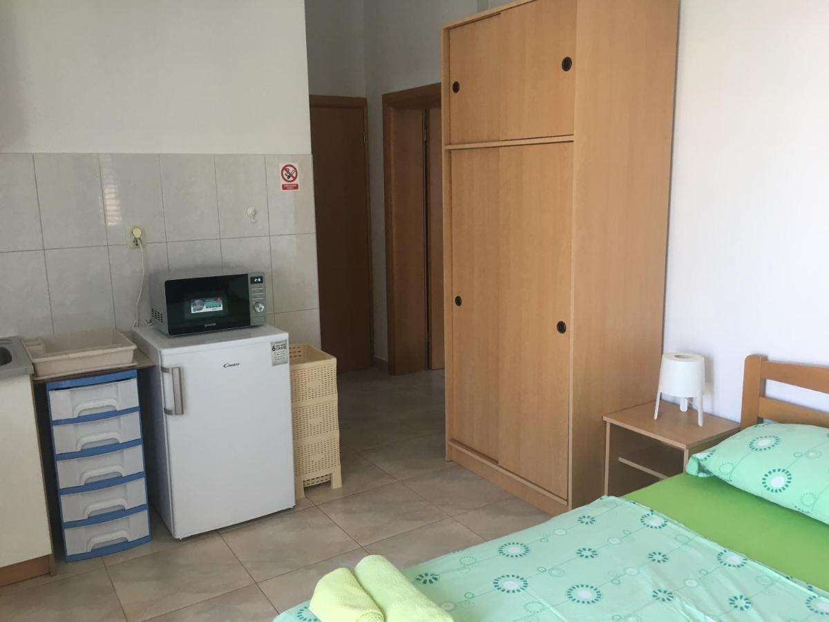 Apartmani Domenika จูเลียนา ภายนอก รูปภาพ