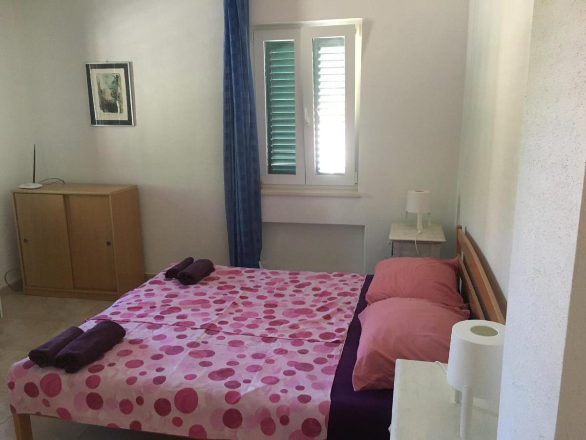 Apartmani Domenika จูเลียนา ภายนอก รูปภาพ